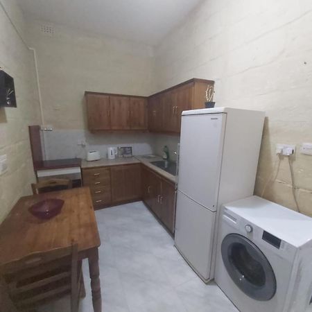 Three Apartment Il-Il-Birgu Extérieur photo