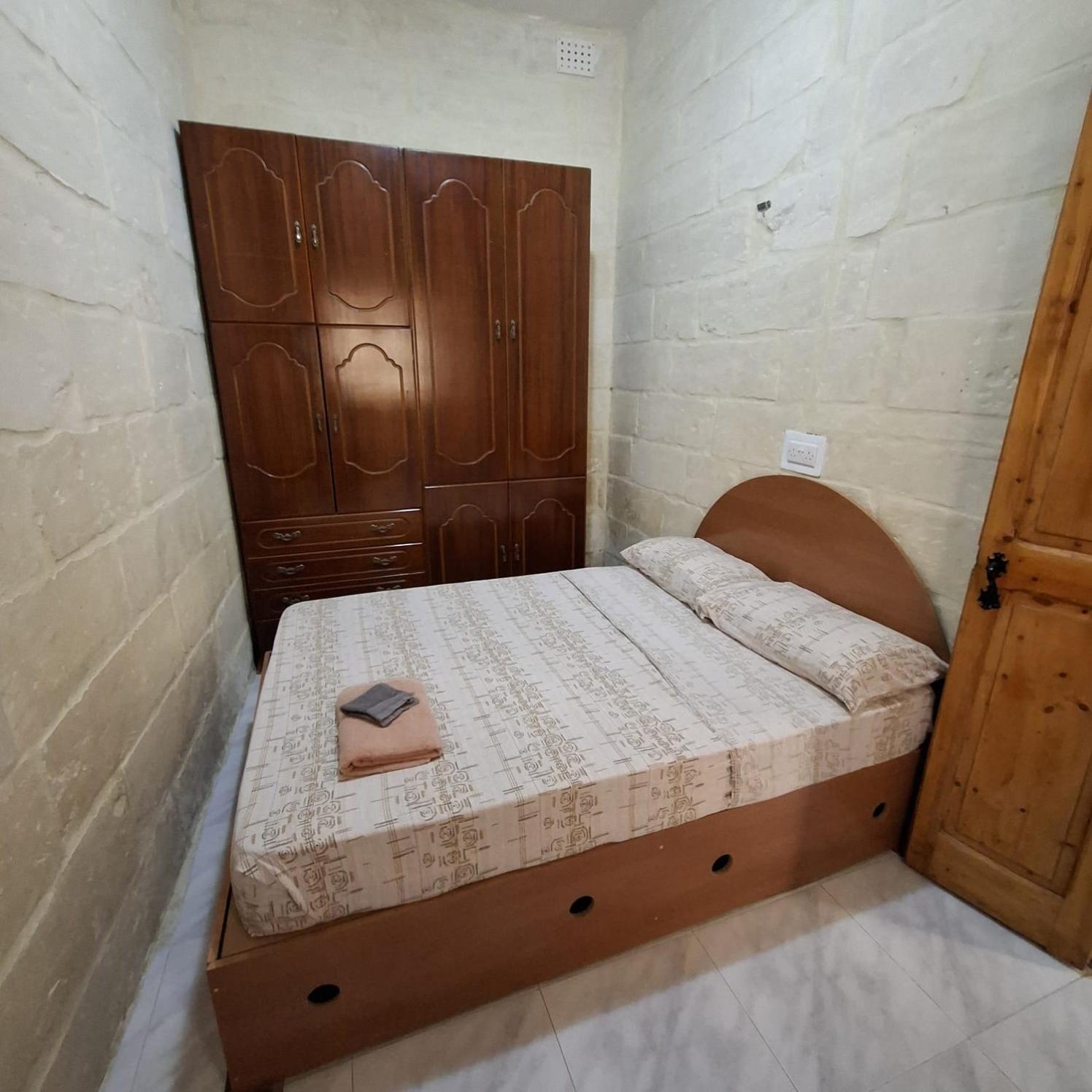 Three Apartment Il-Il-Birgu Extérieur photo